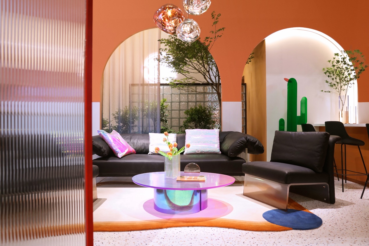 P:\06 天堂影院部\01 天堂影院战略部\08-天堂影院公关\2021年\月度公关内容\7月\稿件5 林氏木业首秀中国建博会,综合新业态热浪来袭\配图\bba7d434466276e9898488825da43946_.jpg