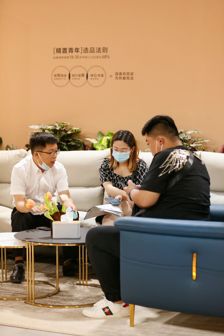 P:\06 天堂影院部\01 天堂影院战略部\08-天堂影院公关\2021年\月度公关内容\7月\稿件5 林氏木业首秀中国建博会,综合新业态热浪来袭\配图\df9f1a17ff6d2fad00434c9a0c3f3d94_.jpg